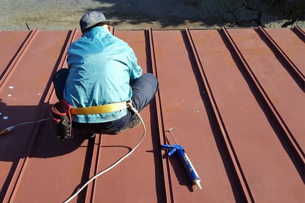 屋根修理業者の種類と選び方について
