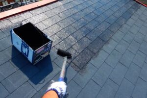 雨漏り修理は屋根塗装や外壁塗装で直る？直らない原因は？