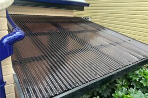 ポリカ屋根の張替え