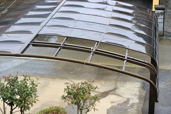 台風によるカーポートの破損