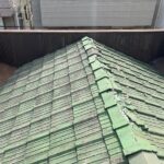 東京都品川区にて雨漏り修理による葺き替え工事〈セメント瓦からガルバリウム鋼板へ〉