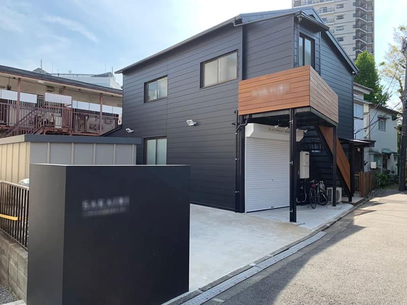 東京都大田区にてモルタル外壁をSF-ビレクトにてカバー工法