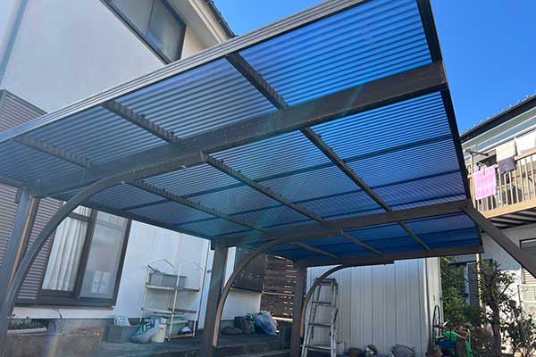 横浜市泉区にてカーポートの屋根修理〈波板張替え〉施工後