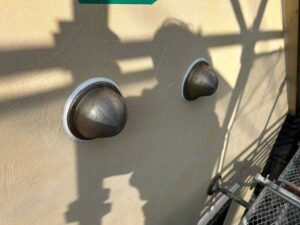 サッシ廻りのコーキング