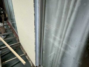 防水テープ貼り