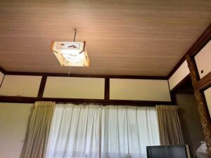 天井と壁クロス施工