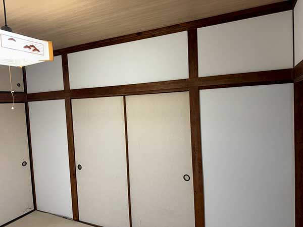 天井と壁クロス施工