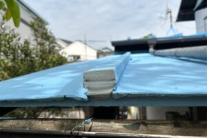 屋根の端部の止水処理