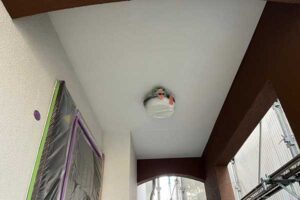 玄関ポーチ天井の塗装前