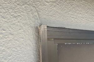 外壁のひび割れ