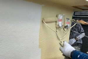 外壁塗装中塗り