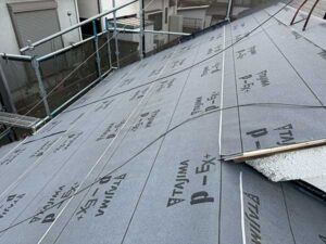 防水シート張り