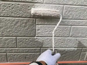 外壁塗装下塗り